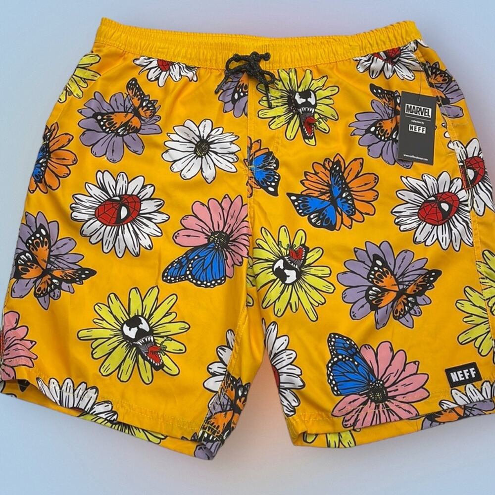 LMARVEL Men’s Small Flowered Yellow Shorts